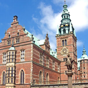 Frederiksbiorg Sklot Kirkefløjen